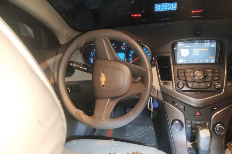 Used Chevrolet Cruze 2015 1.5L Classic SE AT Steering Wheel