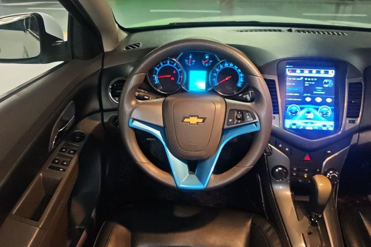 Used Chevrolet Cruze 2015 1.5L Classic SE AT Steering Wheel