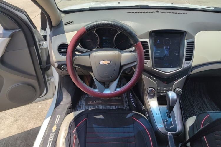 Used Chevrolet Cruze 2015 1.5L Classic SE AT Steering Wheel