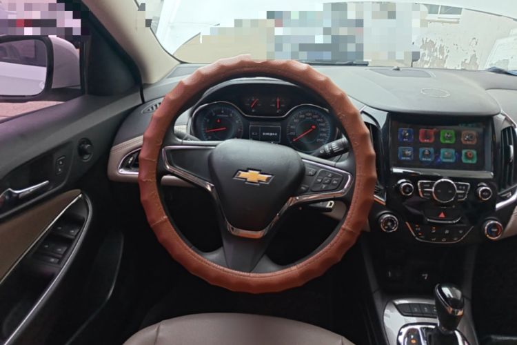 Used Chevrolet Cruze 2015 1.5L Automatic Luxury Edition Steering Wheel