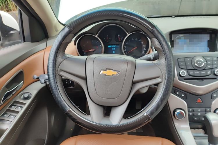 Used Chevrolet Cruze 2015 1.5L Classic SE AT Steering Wheel