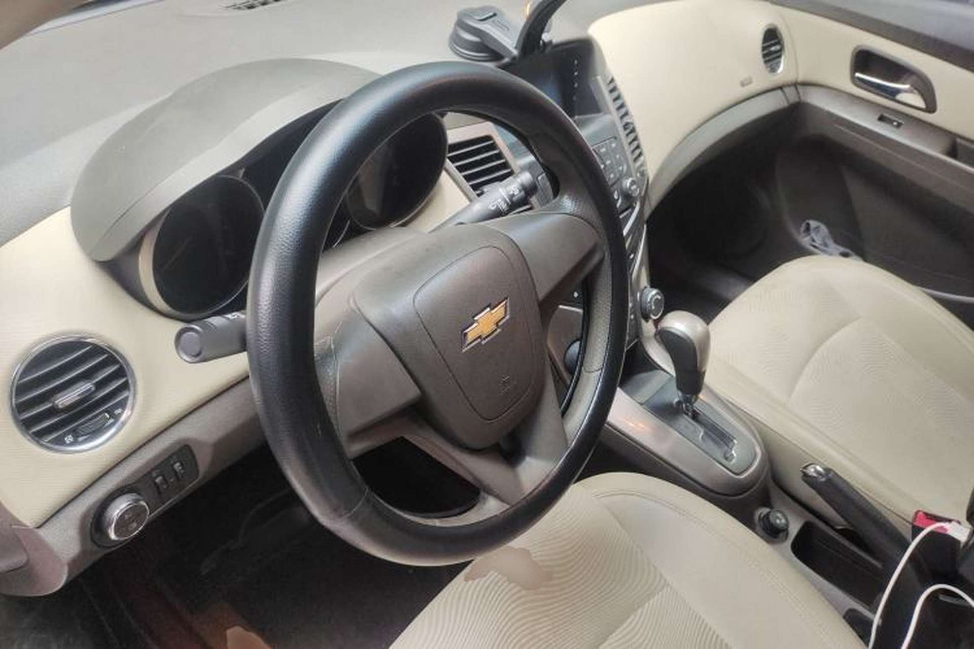 Used Chevrolet Cruze 2015 1.5L Classic SE AT Steering Wheel