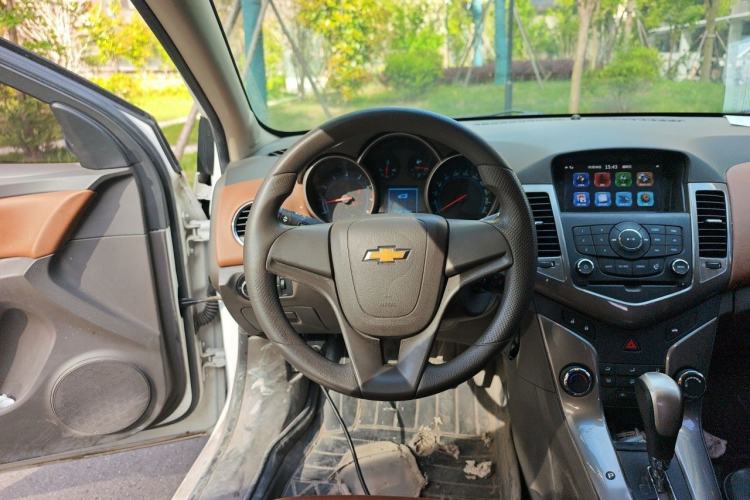 Used Chevrolet Cruze 2015 1.5L Classic SE AT Steering Wheel