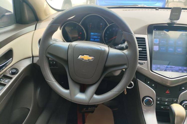 Used Chevrolet Cruze 2015 1.5L Classic SE AT Steering Wheel