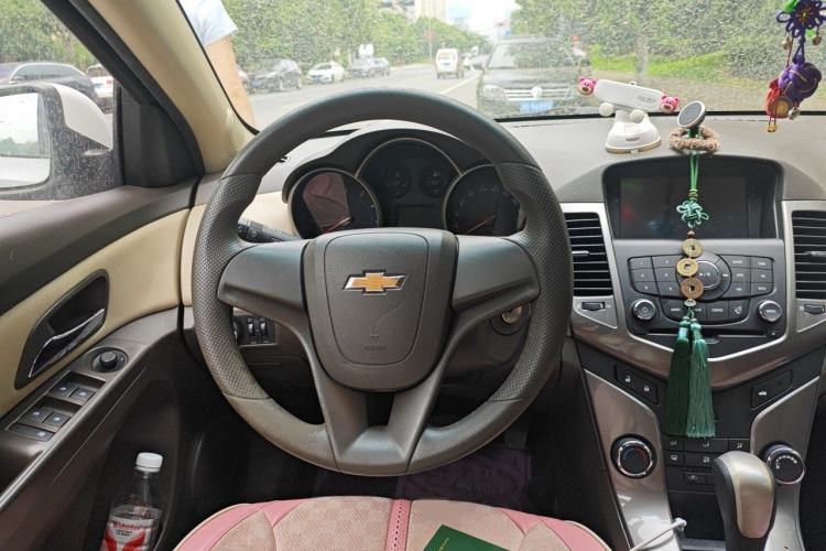 Used Chevrolet Cruze 2015 1.5L Classic SE AT Steering Wheel