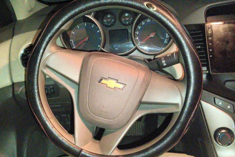 Used Chevrolet Cruze 2015 1.5L Classic SE AT Steering Wheel