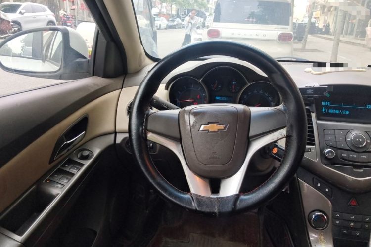 Used Chevrolet Cruze 2015 1.5L Classic SE MT Steering Wheel