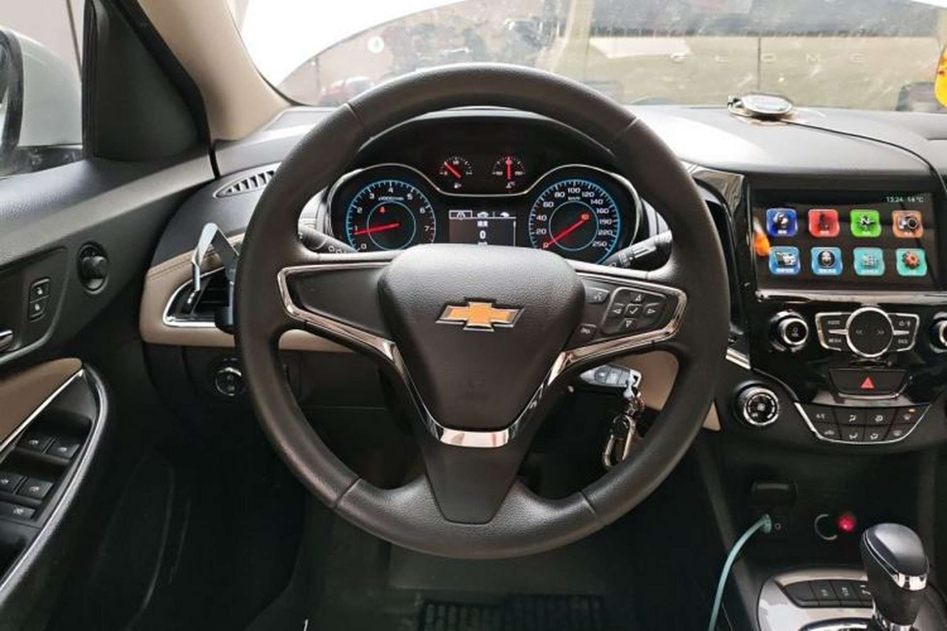 Used Chevrolet Cruze 2015 1.5L Automatic Luxury Edition Steering Wheel