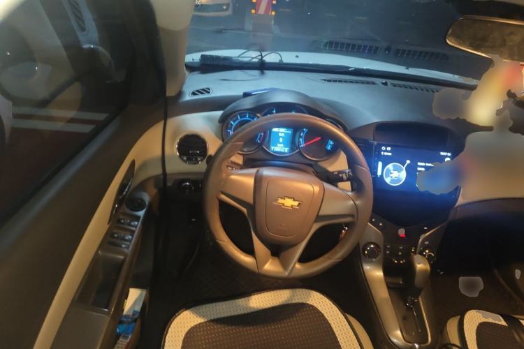 Used Chevrolet Cruze 2015 1.5L Classic SE AT Steering Wheel