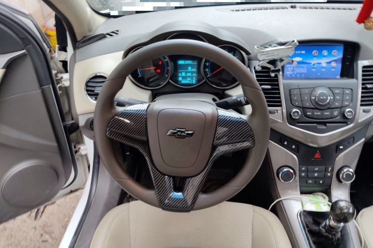 Used Chevrolet Cruze 2015 1.5L Classic SE MT Steering Wheel