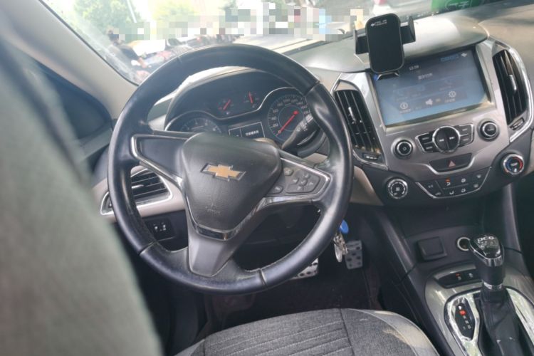 Used Chevrolet Cruze 2015 1.4T DCG Luxury Edition Steering Wheel