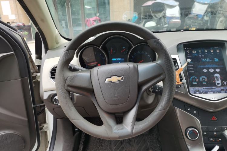 Used Chevrolet Cruze 2015 1.5L Classic SE AT Steering Wheel