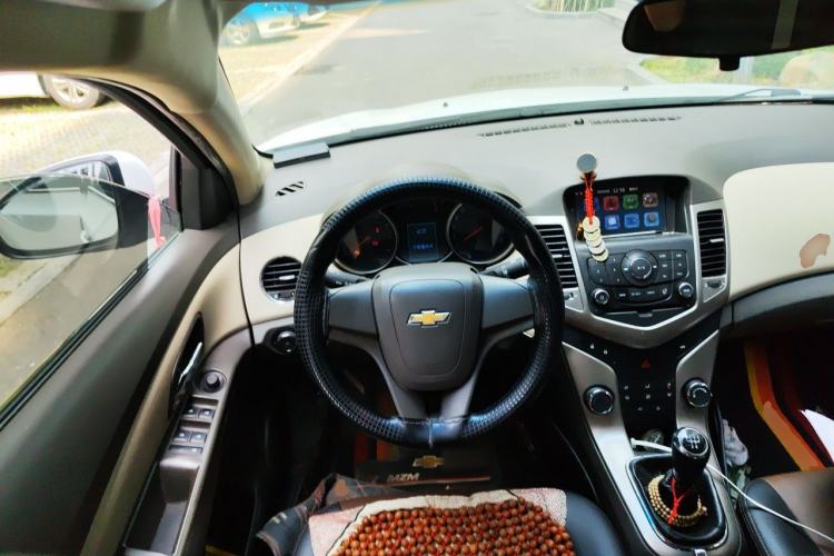 Used Chevrolet Cruze 2015 1.5L Classic SL MT Steering Wheel