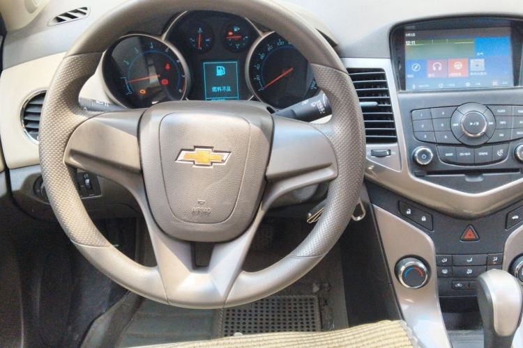 Used Chevrolet Cruze 2015 1.5L Classic SE AT Steering Wheel