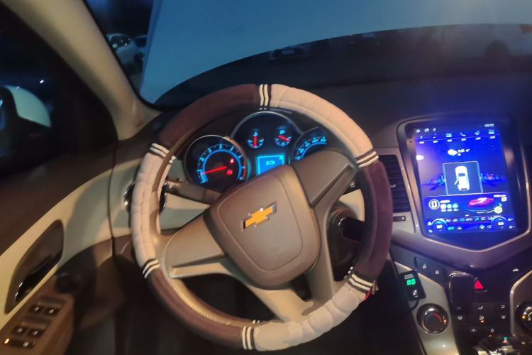 Used Chevrolet Cruze 2015 1.5L Classic SE AT Steering Wheel