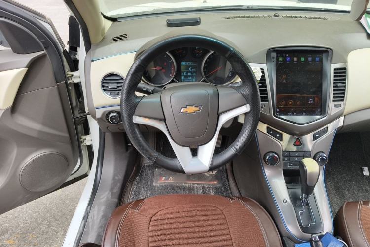 Used Chevrolet Cruze 2015 1.5L Classic SE AT Steering Wheel
