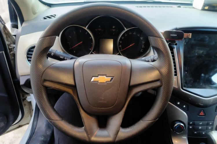Used Chevrolet Cruze 2015 1.5L Classic SE AT Steering Wheel