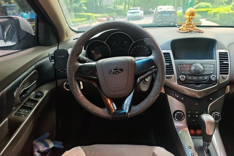 Used Chevrolet Cruze 2015 1.5L Classic SE AT Steering Wheel