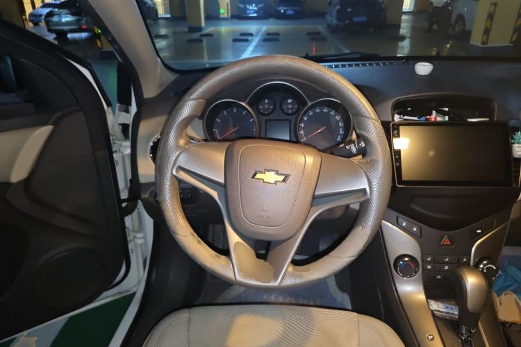 Used Chevrolet Cruze 2015 1.5L Classic SE AT Steering Wheel