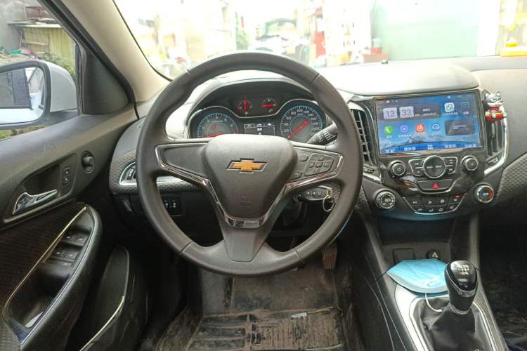 Used Chevrolet Cruze 2015 1.5L Manual Elite Edition Steering Wheel