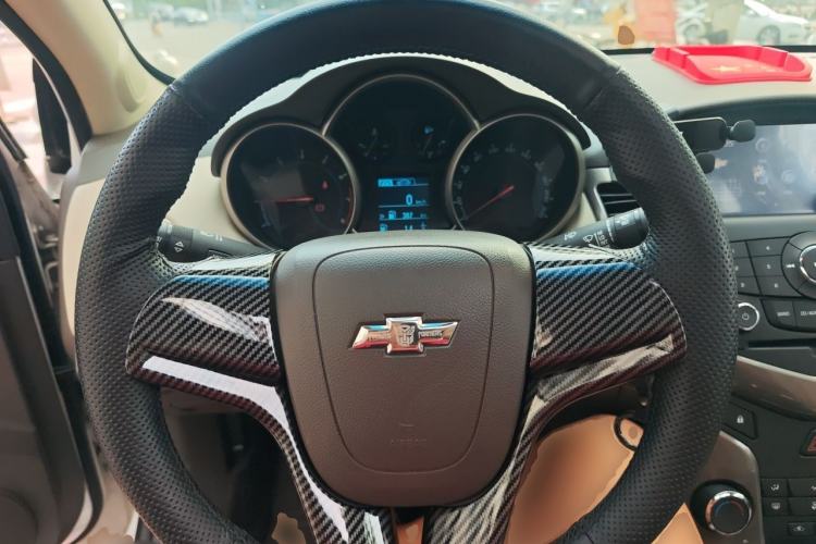 Used Chevrolet Cruze 2015 1.5L Classic SE MT Steering Wheel