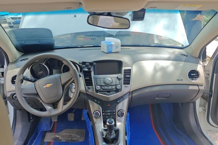 Used Chevrolet Cruze 2015 1.5L Classic SE MT Steering Wheel