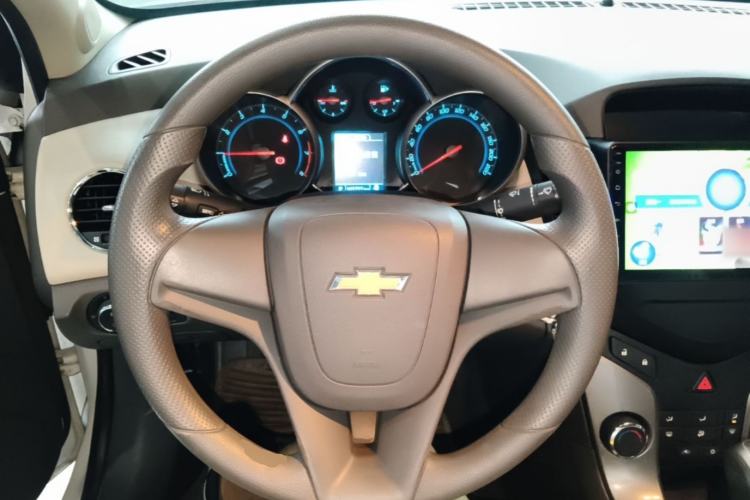 Used Chevrolet Cruze 2015 1.5L Classic SE AT Steering Wheel