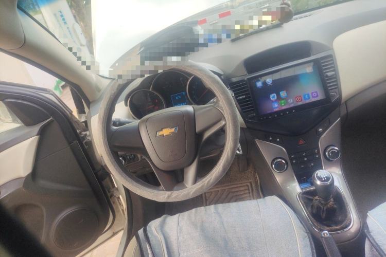 Used Chevrolet Cruze 2015 1.5L Classic SE MT Steering Wheel