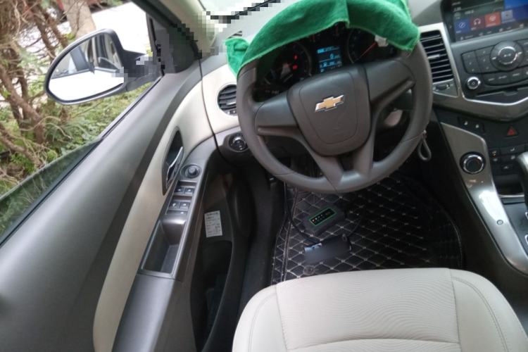 Used Chevrolet Cruze 2015 1.5L Classic SE AT Steering Wheel