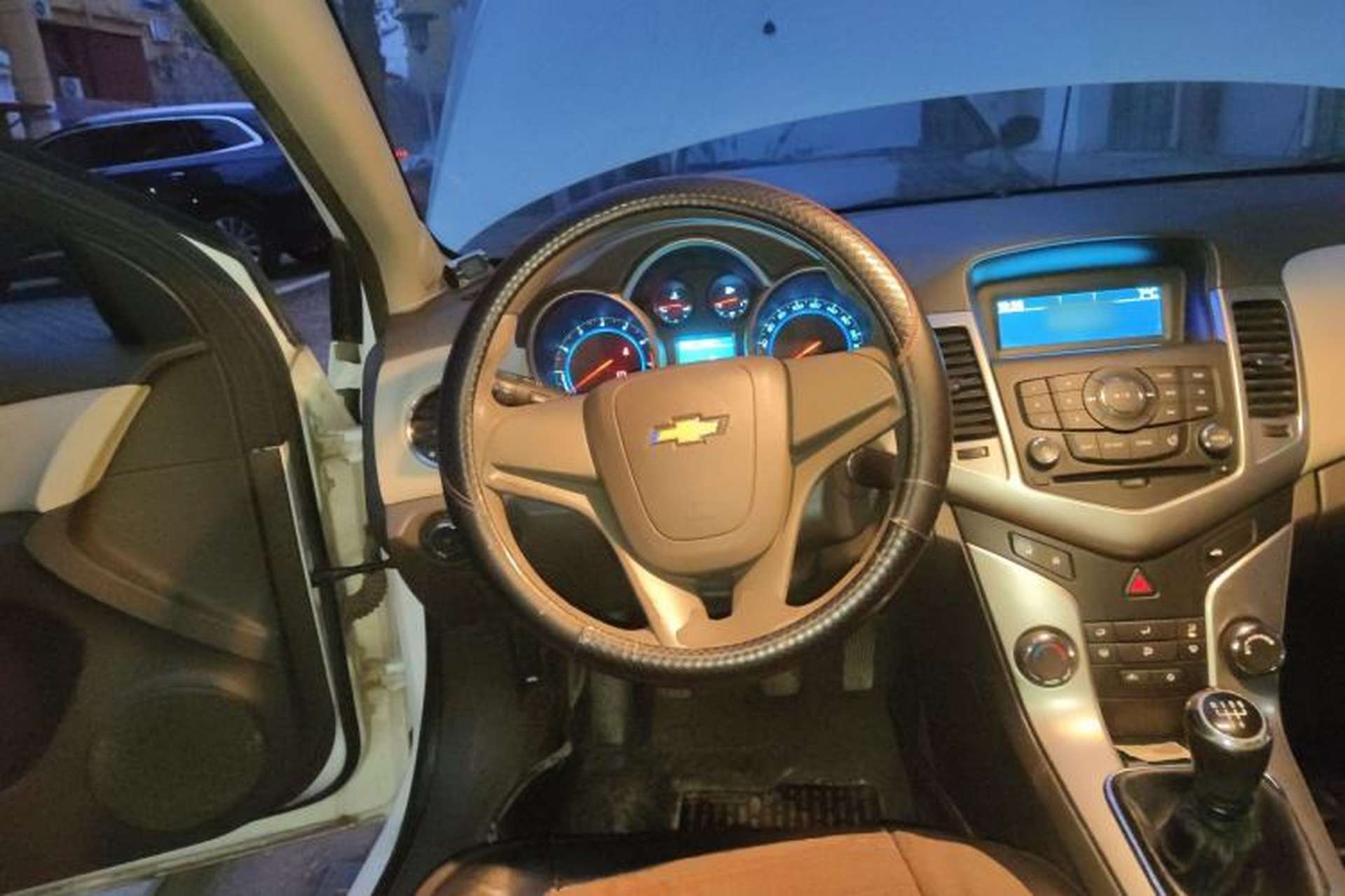 Used Chevrolet Cruze 2015 1.5L Classic SL MT Steering Wheel