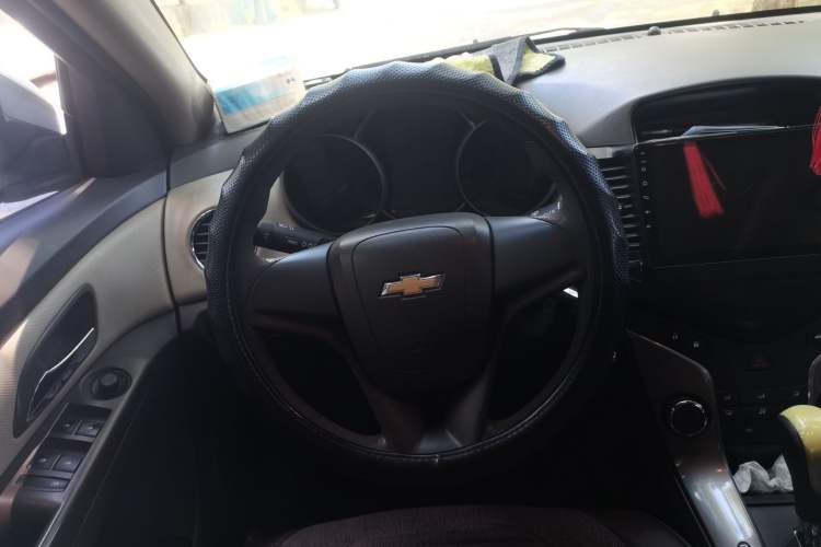 Used Chevrolet Cruze 2015 1.5L Classic SE AT Steering Wheel