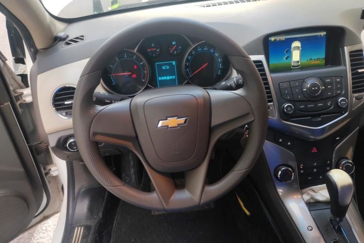 Used Chevrolet Cruze 2015 1.5L Classic SE AT Steering Wheel