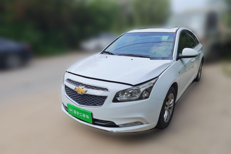 Used Chevrolet Cruze 2015 1.5L Classic SE MT Guazi used car, China used car export, Used car for sale, Used Chevrolet cars, Cheapest cars for sale