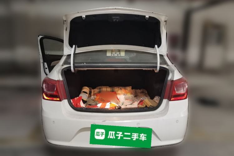 Used Chevrolet Cruze 2015 1.5L Classic SL MT Trunk