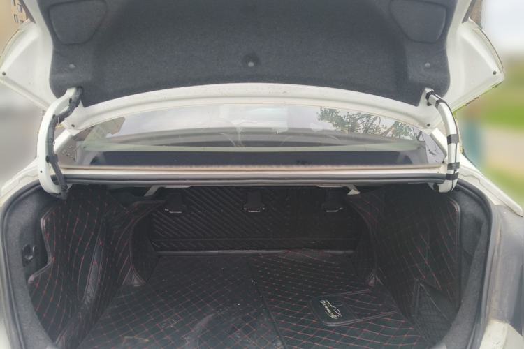 Used Chevrolet Cruze 2015 1.5L Manual Fashion Edition Trunk