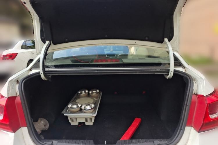 Used Chevrolet Cruze 2015 1.5L Classic SE AT Trunk