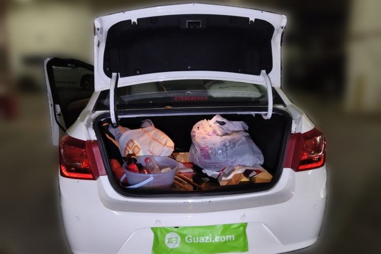 Used Chevrolet Cruze 2015 1.5L Classic SL MT Trunk