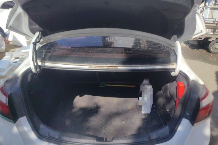 Used Chevrolet Cruze 2015 1.5L Automatic Luxury Edition Trunk