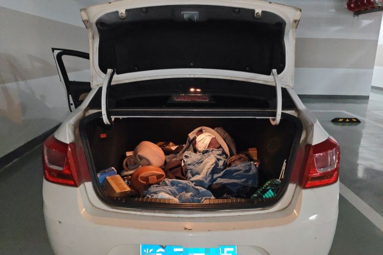 Used Chevrolet Cruze 2015 1.5L Classic SL MT Trunk