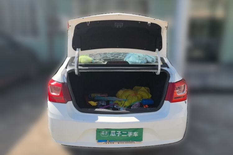 Used Chevrolet Cruze 2015 1.5L Classic SL MT Trunk