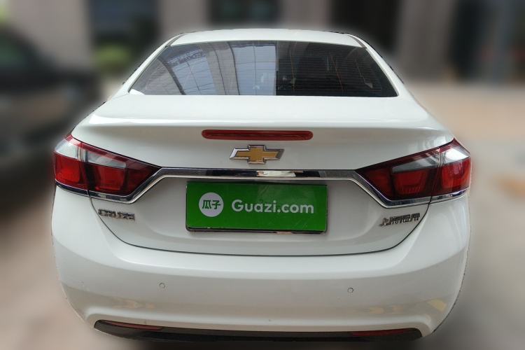 Used Chevrolet Cruze 2015 1.5L Manual Elite Edition Trunk