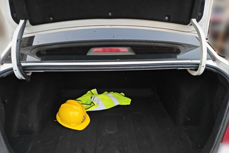 Used Chevrolet Cruze 2015 1.5L Classic SL MT Trunk
