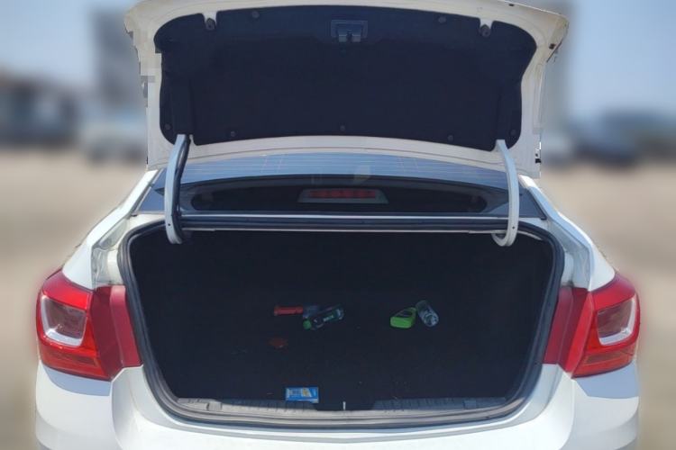 Used Chevrolet Cruze 2015 1.5L Classic SE AT Trunk