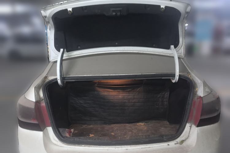 Used Chevrolet Cruze 2015 1.5L Classic SL MT Trunk