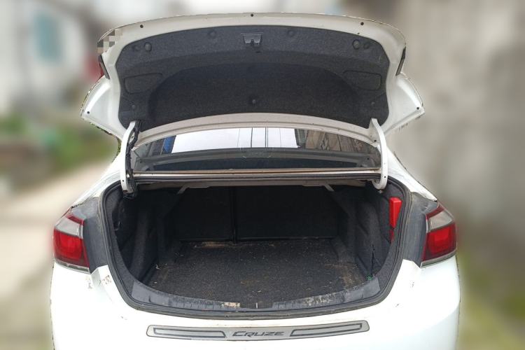Used Chevrolet Cruze 2015 1.5L Manual Elite Edition Trunk