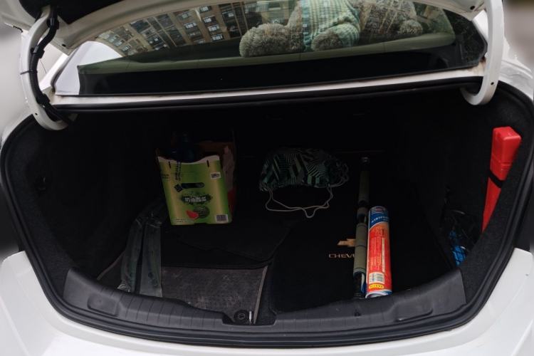 Used Chevrolet Cruze 2015 1.5L Automatic Fashion Navigation Edition Trunk