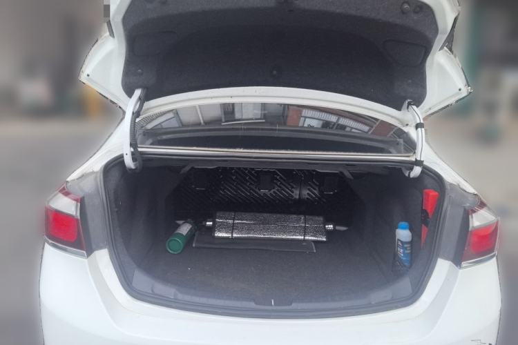 Used Chevrolet Cruze 2015 1.5L Automatic Fashion Navigation Edition Trunk