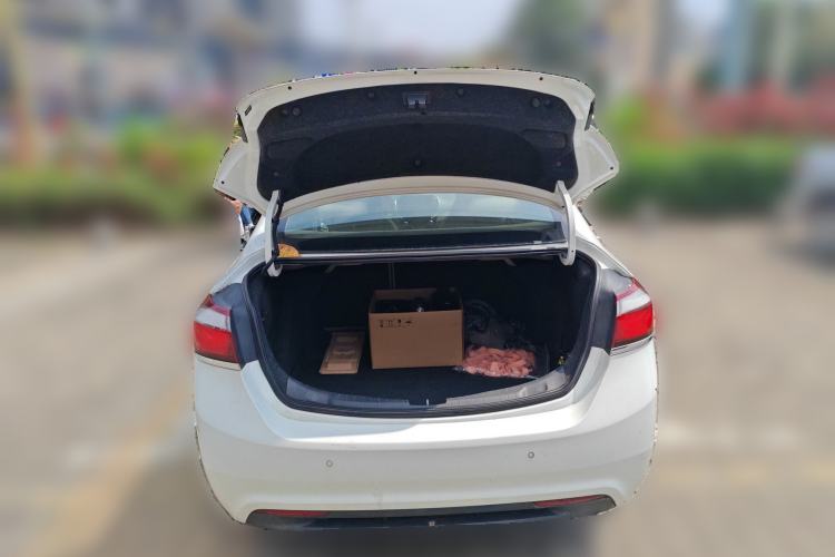 Used Chevrolet Cruze 2015 1.4T DCG Luxury Edition Trunk