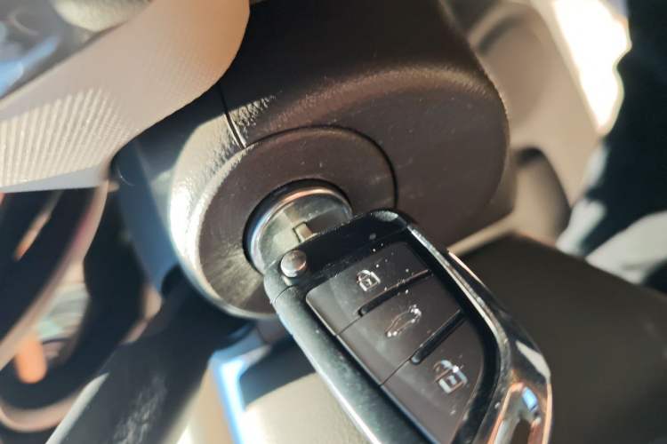Used Chevrolet Cruze 2015 1.5L Classic SE AT Vehicle Key