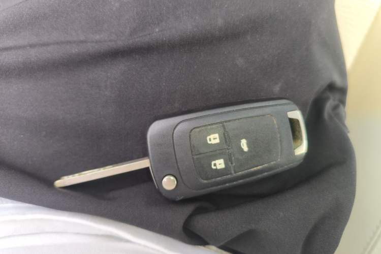 Used Chevrolet Cruze 2015 1.5L Classic SE AT Vehicle Key